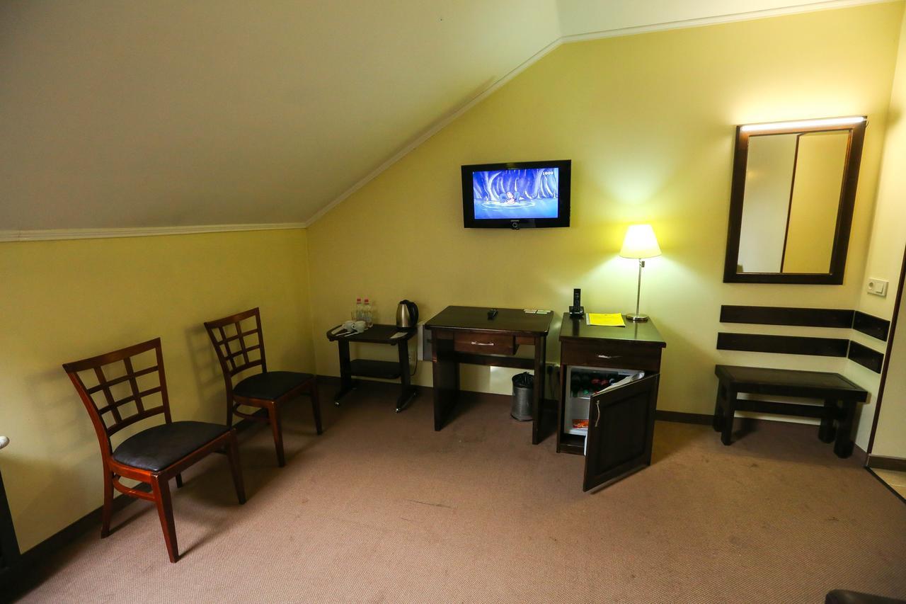 Home Hotel Bukovel Luaran gambar