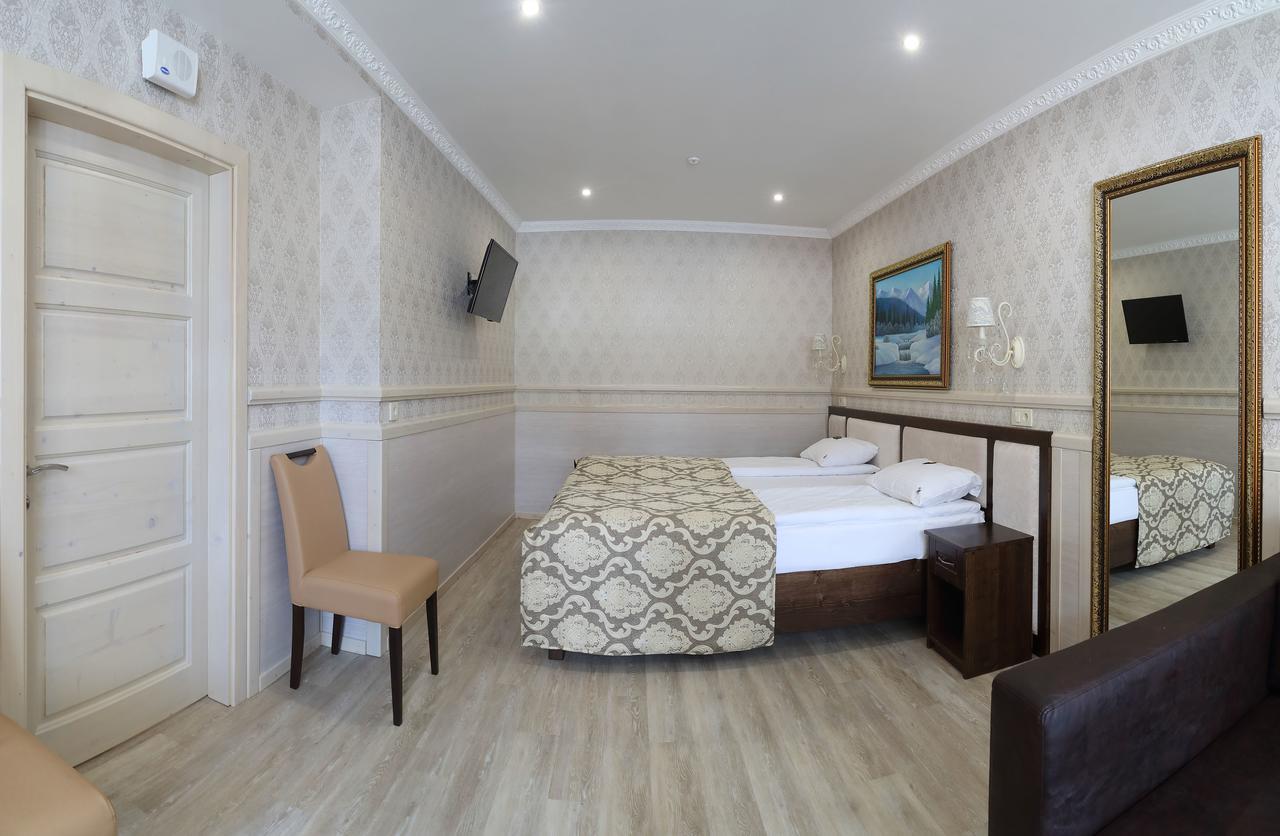 Home Hotel Bukovel Luaran gambar
