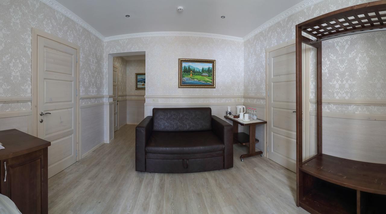 Home Hotel Bukovel Luaran gambar